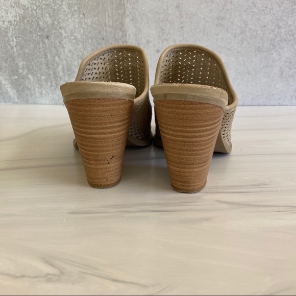 DOLCE VITA Perforated Kenli Pointed Toe Mules - Picture 6 of 13